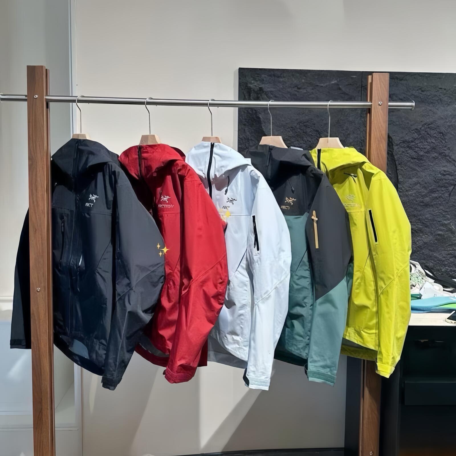 Arcterxylyness jackets man Designer Jacket Mens Hard Shell Rain Jacket Embroidery Waterproof Windbreaker Hooded Zip Up Ski Arct coat for Outdoor Fis