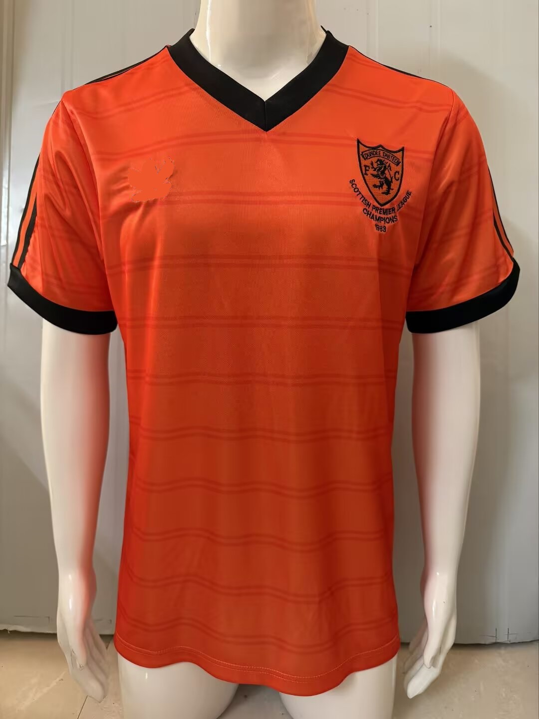Retro 26 27 Dundee United Soccer Jerseys 2026 United Home Away Third Fans Version BOYCE SHANKLAND DEVLIN VARGAS McKay Mens Football Shirts gift