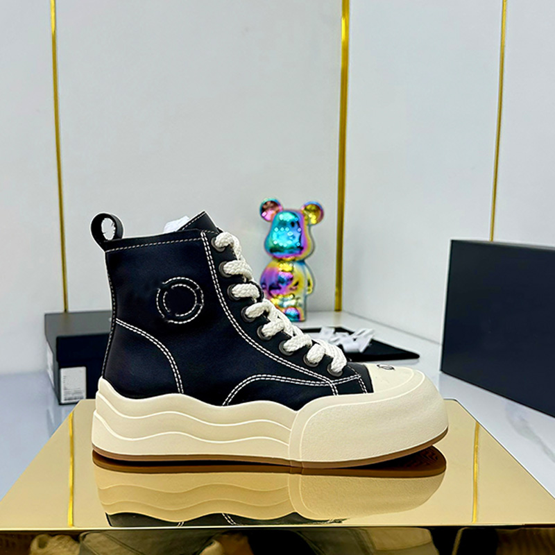 Classic Womens Lace Up Short Boots luxury Designer Deep Blue Calf Leather Splicing White Lace Up Shoe Upper Short Boots Womans Daily Commuting Ankle