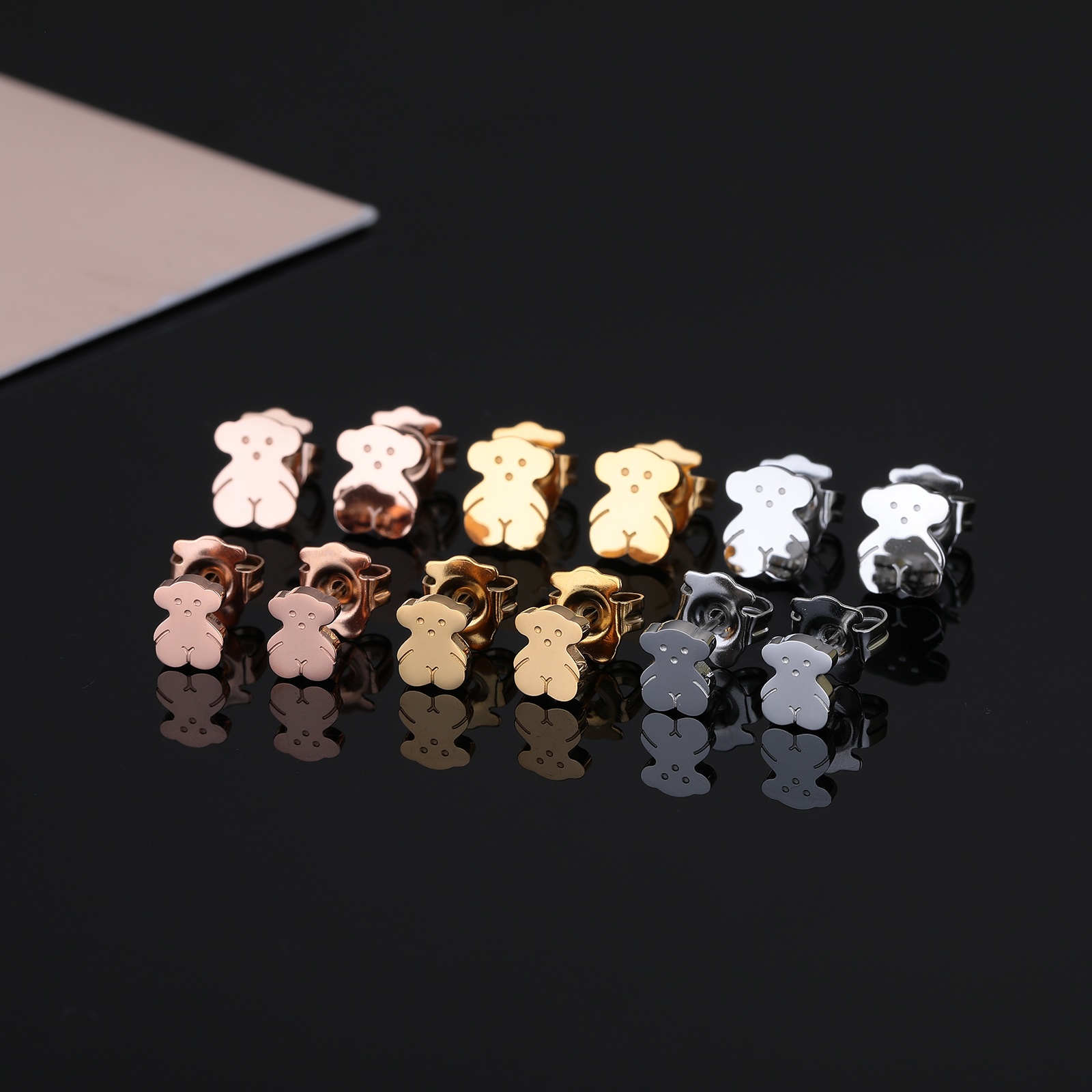 Hot Sale Fashion Women Men Bear Silver Rose Gold Stainless Steel Simple Frosted Mini Cartoon Animal Span Earrings Jewelry