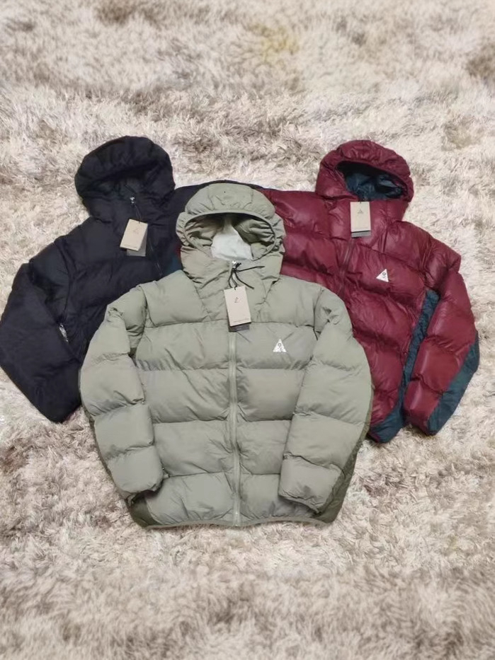 2026 Winter Designer's New High Quality Hooded Cotton Robe Warm Outdoor Bread Robe Men's and Women's Loose Jacket Sports Jacket