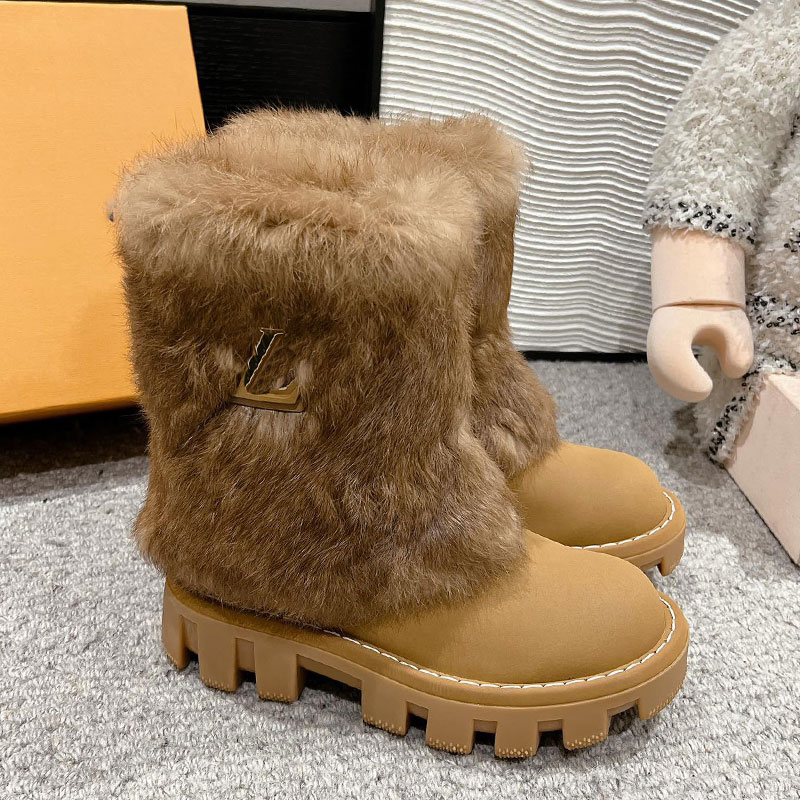 Womens Territory Ankle Boot Designer Suede Calf Leather Mink Fur Boots 1AKZ71 Ladies Metal Decoration Outdoor Snow Boots Keep Warm Classic Item Size