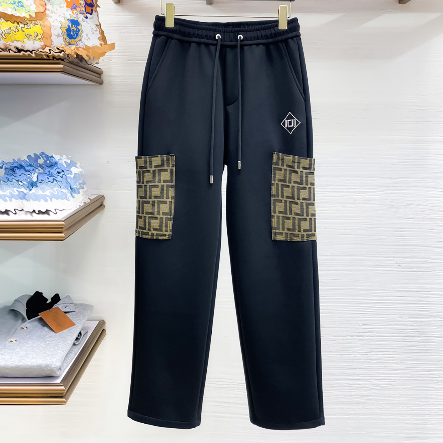 Designer brand clothing, high-quality men's black straight leg workwear sweatpants, F-patterned patch pocket pants, wide leg multi pocket loose