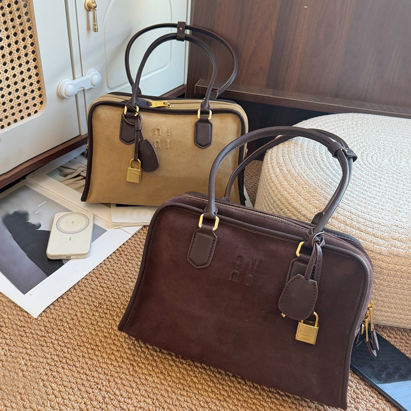 12A Designer bag Vintage Suede brown Bowling Bag Retro Gold Lock Decor Boston Bag Contrast Leather Trim handbag women Large capacity commute bag thr
