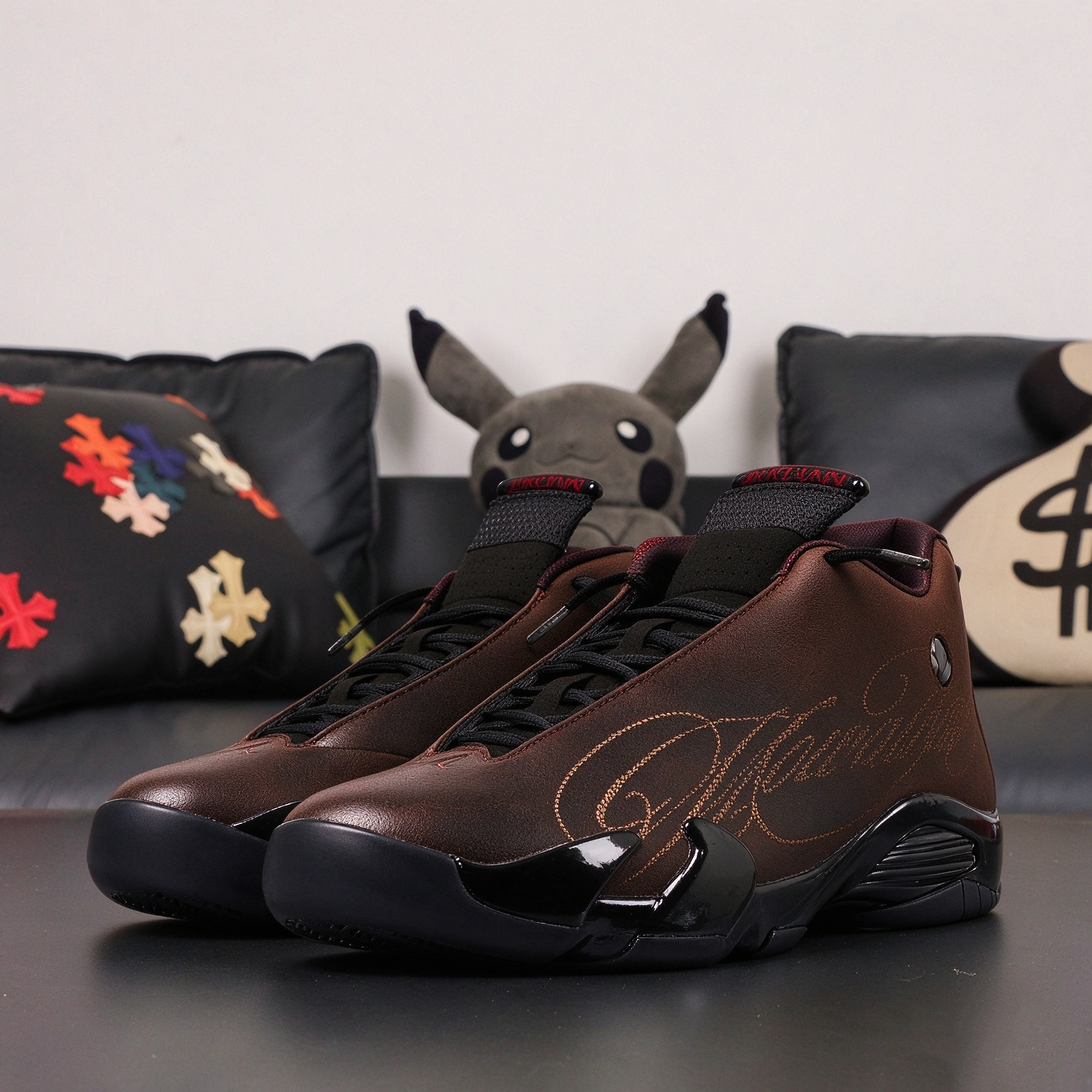 With Box OG Mowalola X JIV 14s Burnt Red Basketball Shoes LJR OG S2 GX 2026 Mens Black Burnt Red Trainers jbiq5708-001Sneakers Available Size US 7-1