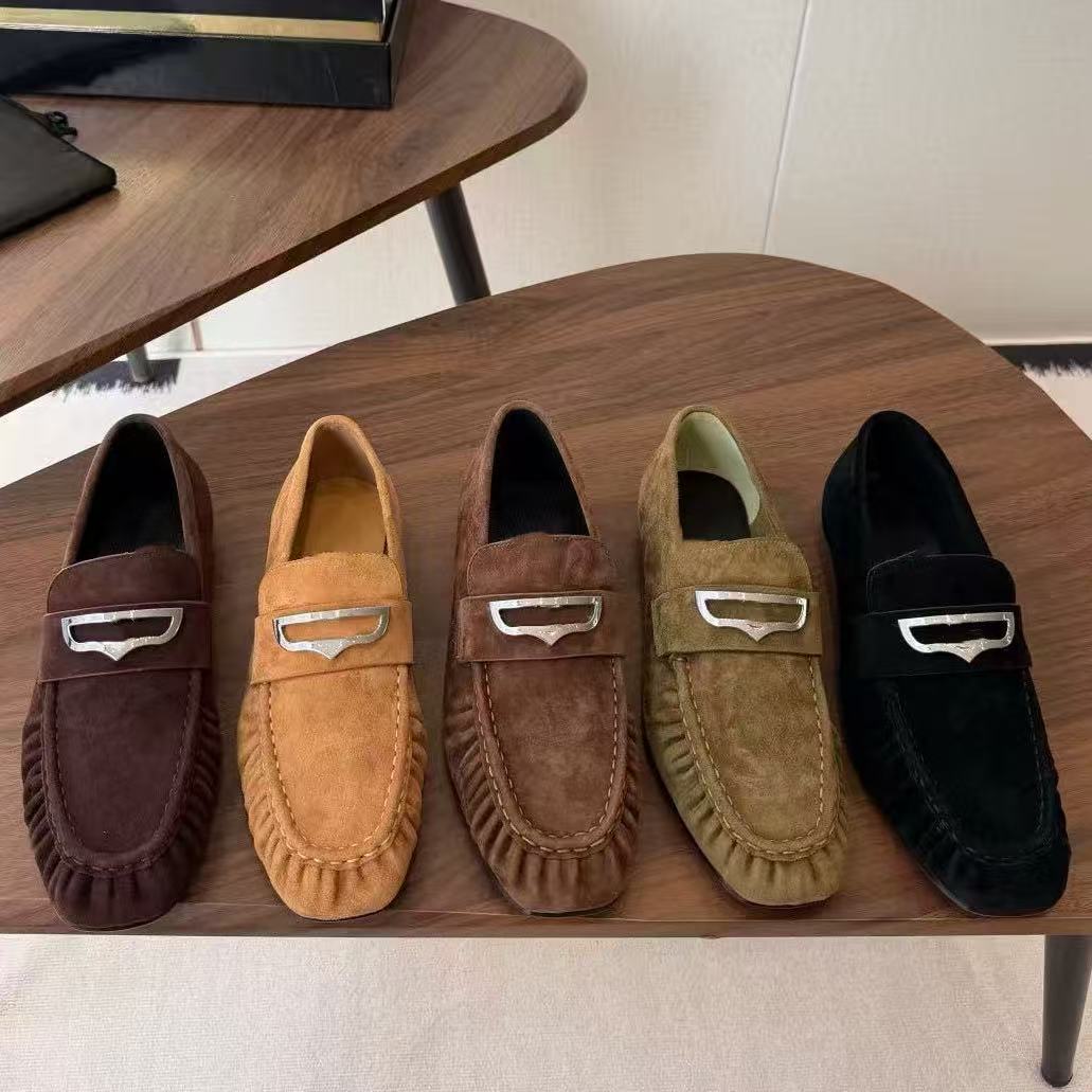 Top Quality Designer Unisex Suede Loafers Metal Buckle Decor Ruched Slip On Flats Retro Casual Comfort Walking Shoes Stylish Multi Color Daily Footw