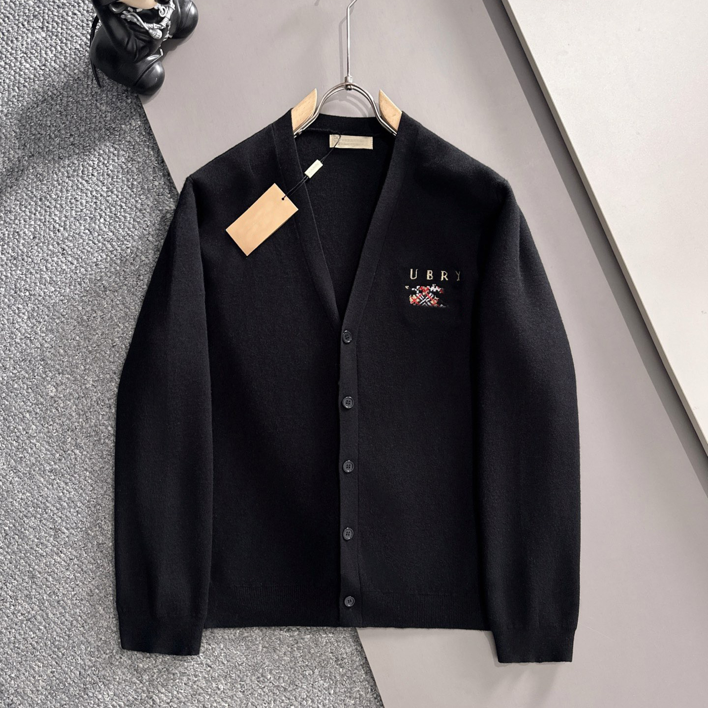 Designer brand clothing, high-quality men's V-neck knitted cardigan, black wool warhorse embroidered jacket, unisex outerwear