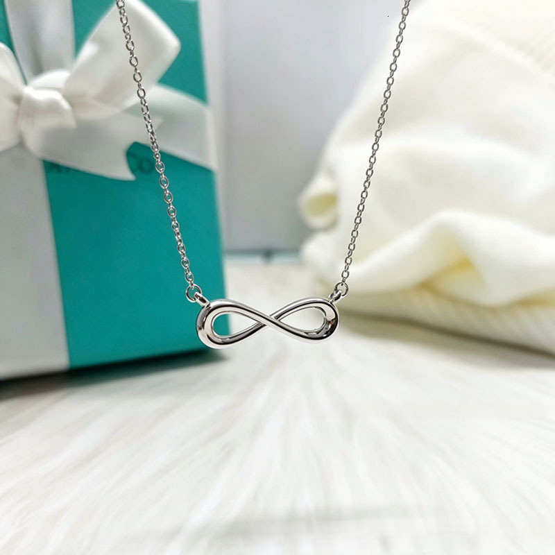 luxury jewelry designer necklace Infinite symbol pendant necklace for women light luxury fashion exquisite bracelet earrings jewelry woman designer