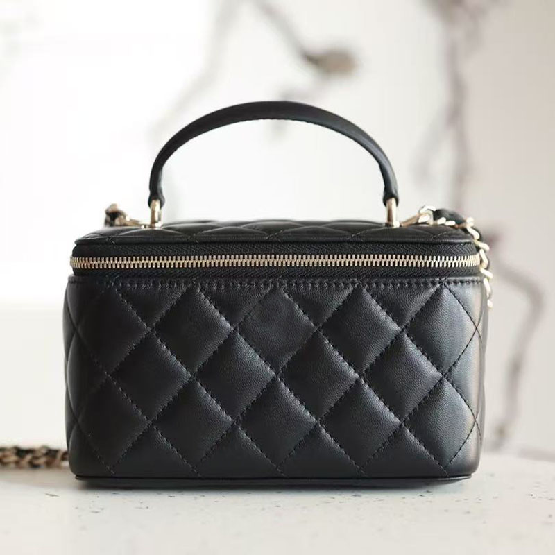 12a designer bag vanity box bag quilted lambskin handbag top handle makeup bag chain crossbody bag Black diamond quilted shoulder bag Luxury bag for