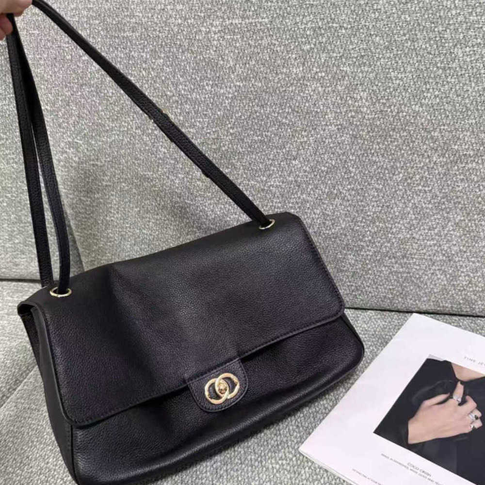 Designer 26s Maxi Flap CF Crocodile Texture Daily Large Capacity Crossbody Bag 26s Retro Denim Baguette Vintage Style Color-Contrasting Underarm Bag