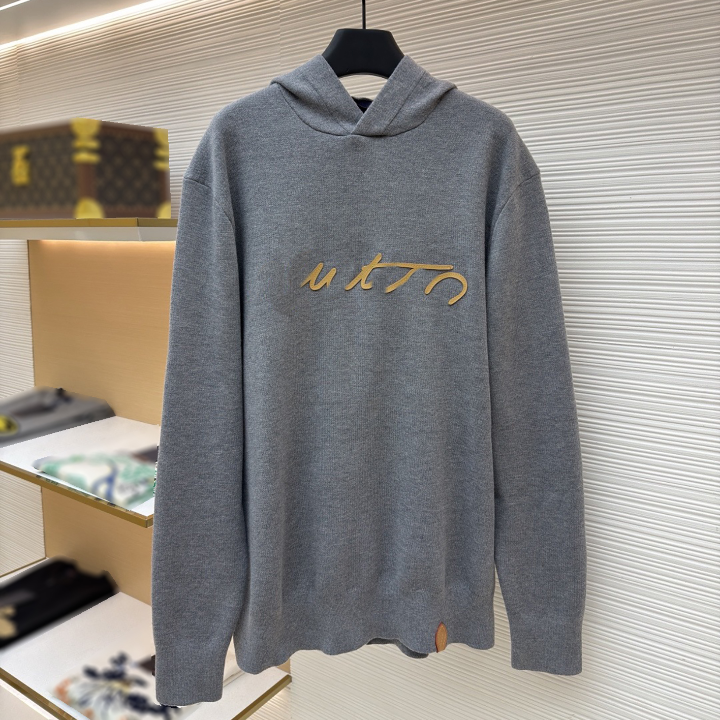 Designer brand clothing, high-quality men's gray hooded knitted sweatshirt, plush letter hoodie, loose shoulder unisex casual knitted jacket