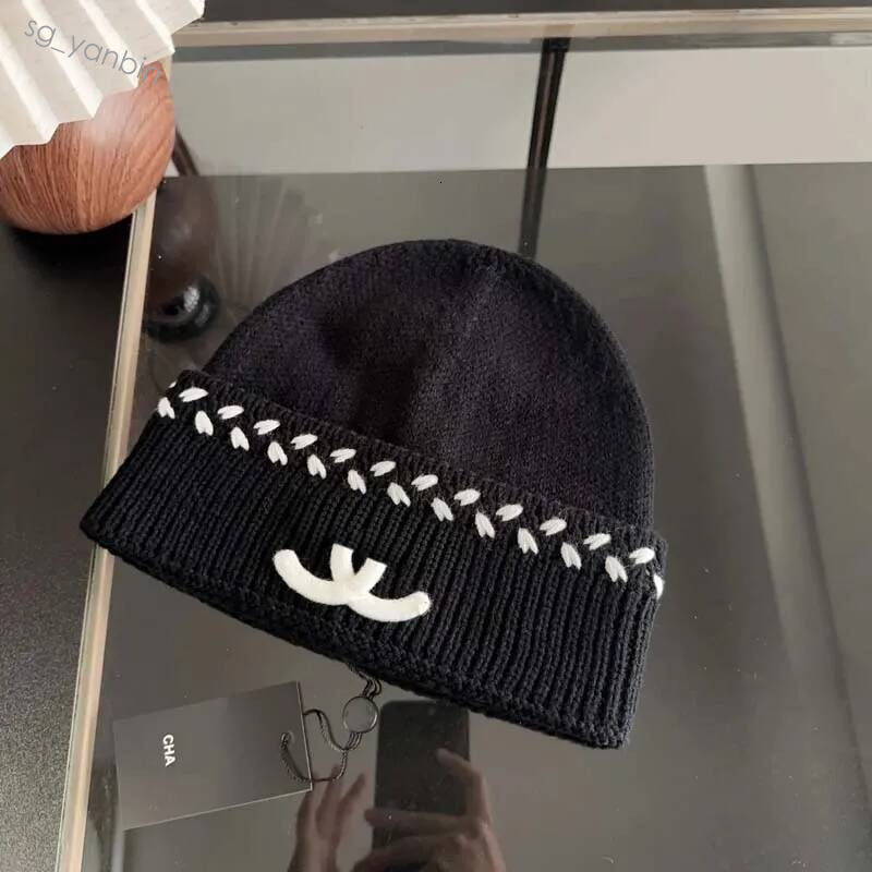 Beanies Designers Beanie Knitted Hats Letter Winter Hat Outdoor Cold Protectionwarm Plush Soft Fashion Men And Women Hot
