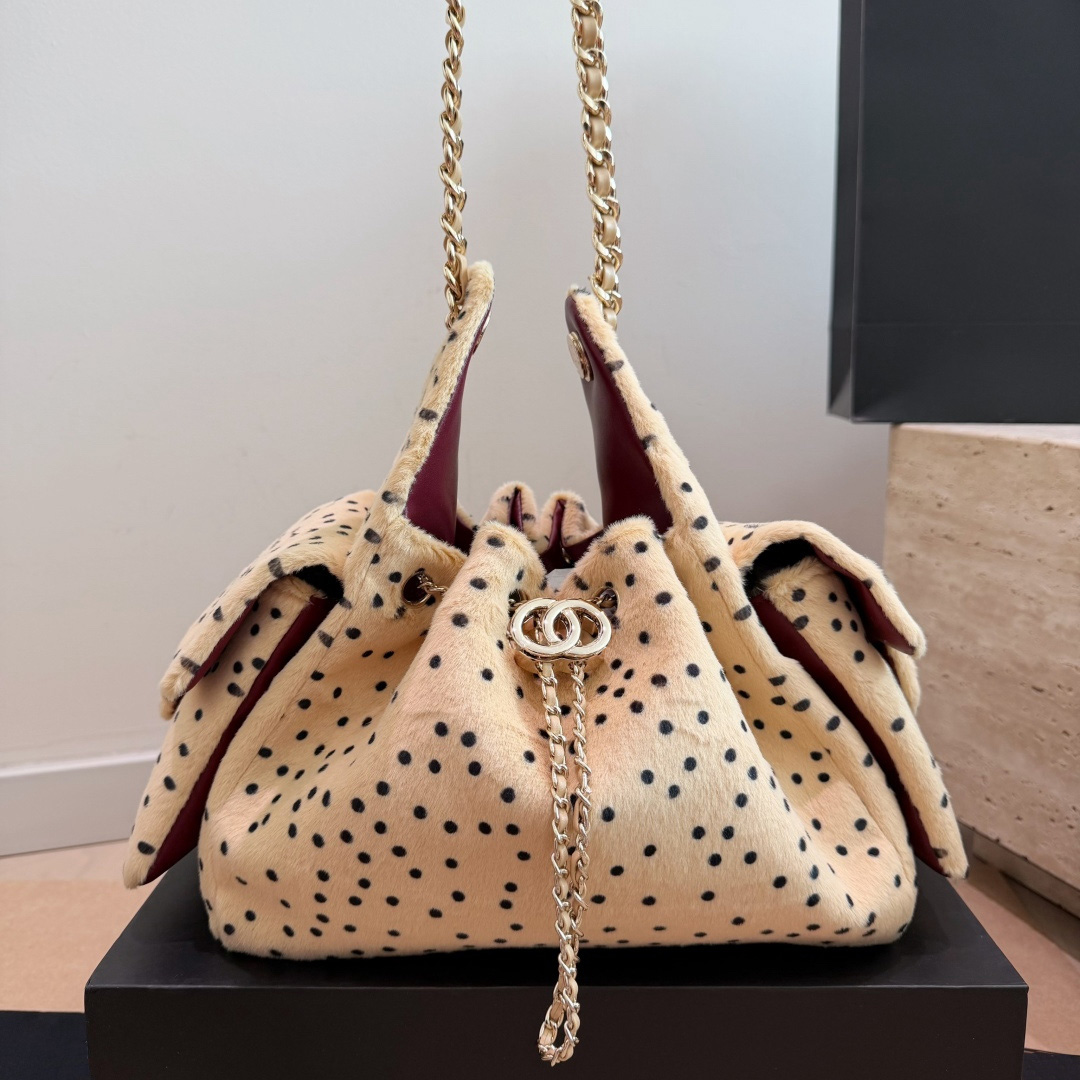 12A Designer Bag Tote Bag Luxury Shoulder Bag Trendy Handbag Large Capacity Genuine Leather Bucket Bag Crossbody Bag Fashion Bag New Black and Gold
