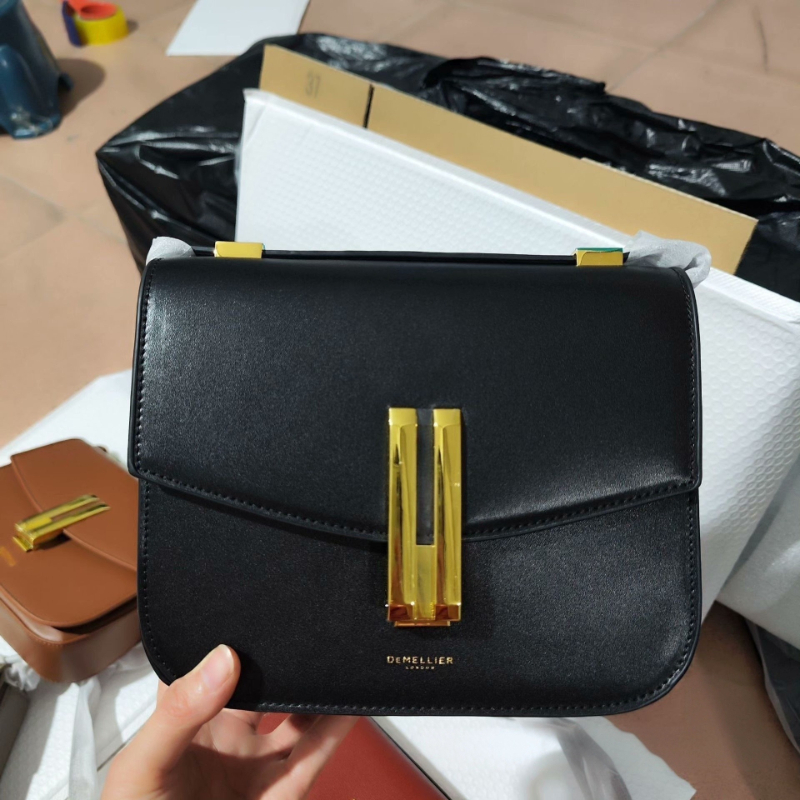 Luxury Style Women Saddle Handbag, Vintage PU Leather Flap Bag Gold Hardware Crossbody Shoulder Bag for Women 366
