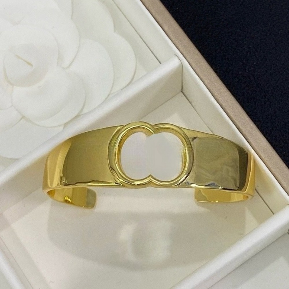 Bracelet Designer Bracelet Luxury Bracelets Luxury Wide Bangle Bracelet for Women Gold Plated Cuff Designer Gold Bracelet Cuff Bangle Elegant Access