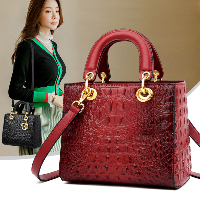 European And American High-End Fashion Crocodile Pattern Cowhide Princess Diana Bag 2025 New National Style Elegant Single Shoulder Crossbody Handba
