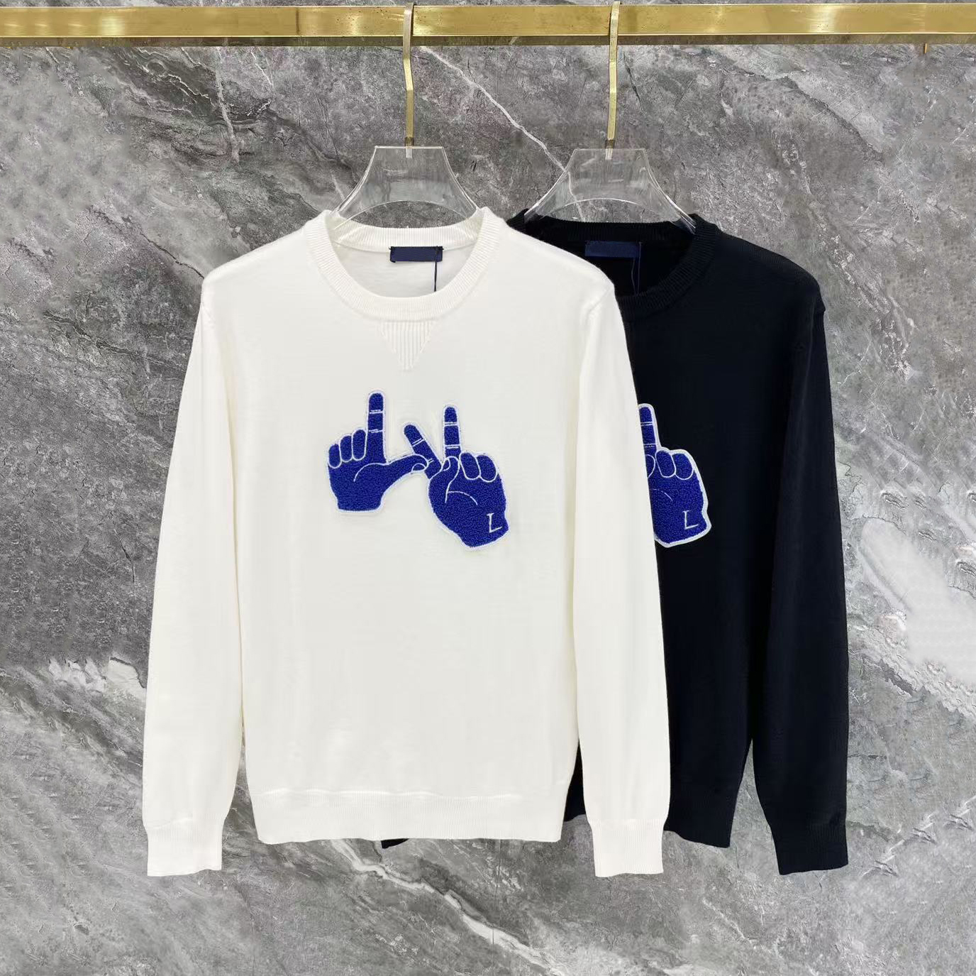 Designer sweaters, high-quality round neck pullover men's knitwear, fashionable gesture embroidery, casual and comfortable men's and women