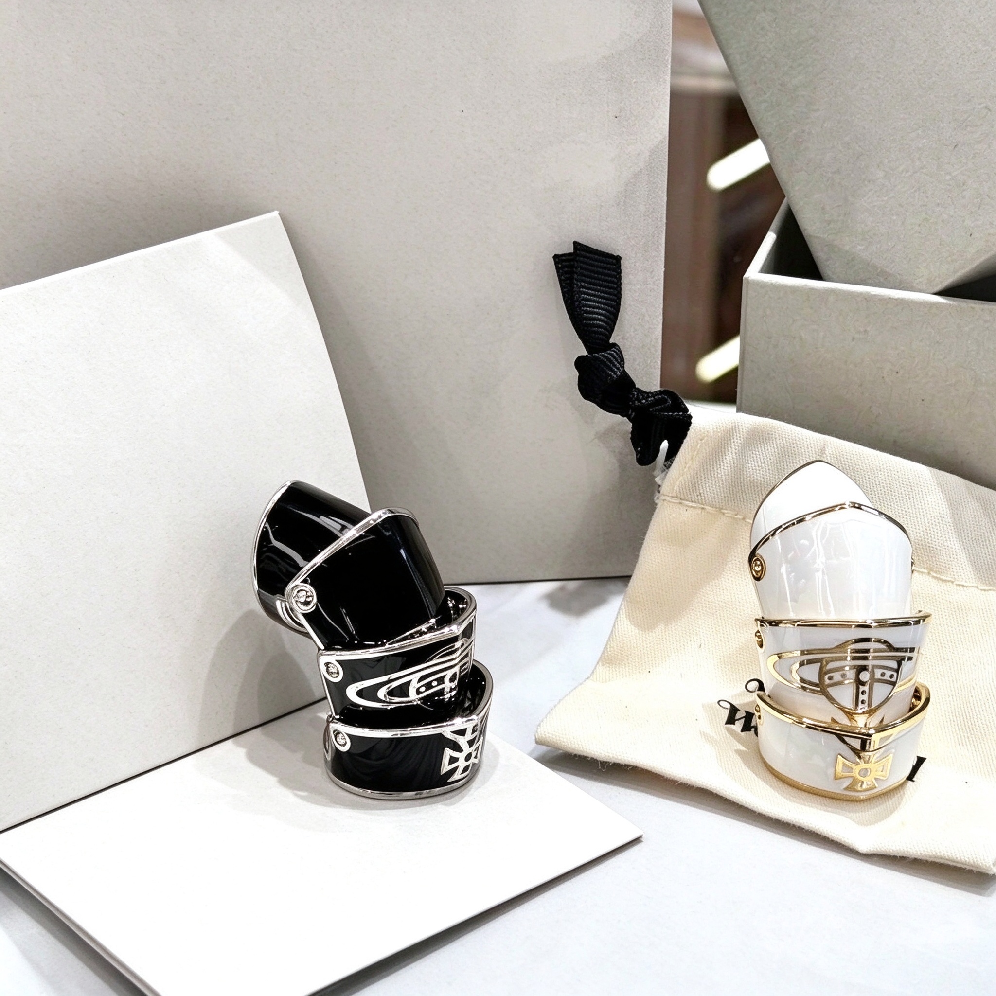 Luxury Punk Saturn Armor Ring for Men Women Silver Black Gold White Geometric Statement Ring Size 7 Sweet Cool Y2K Jewelry Gift