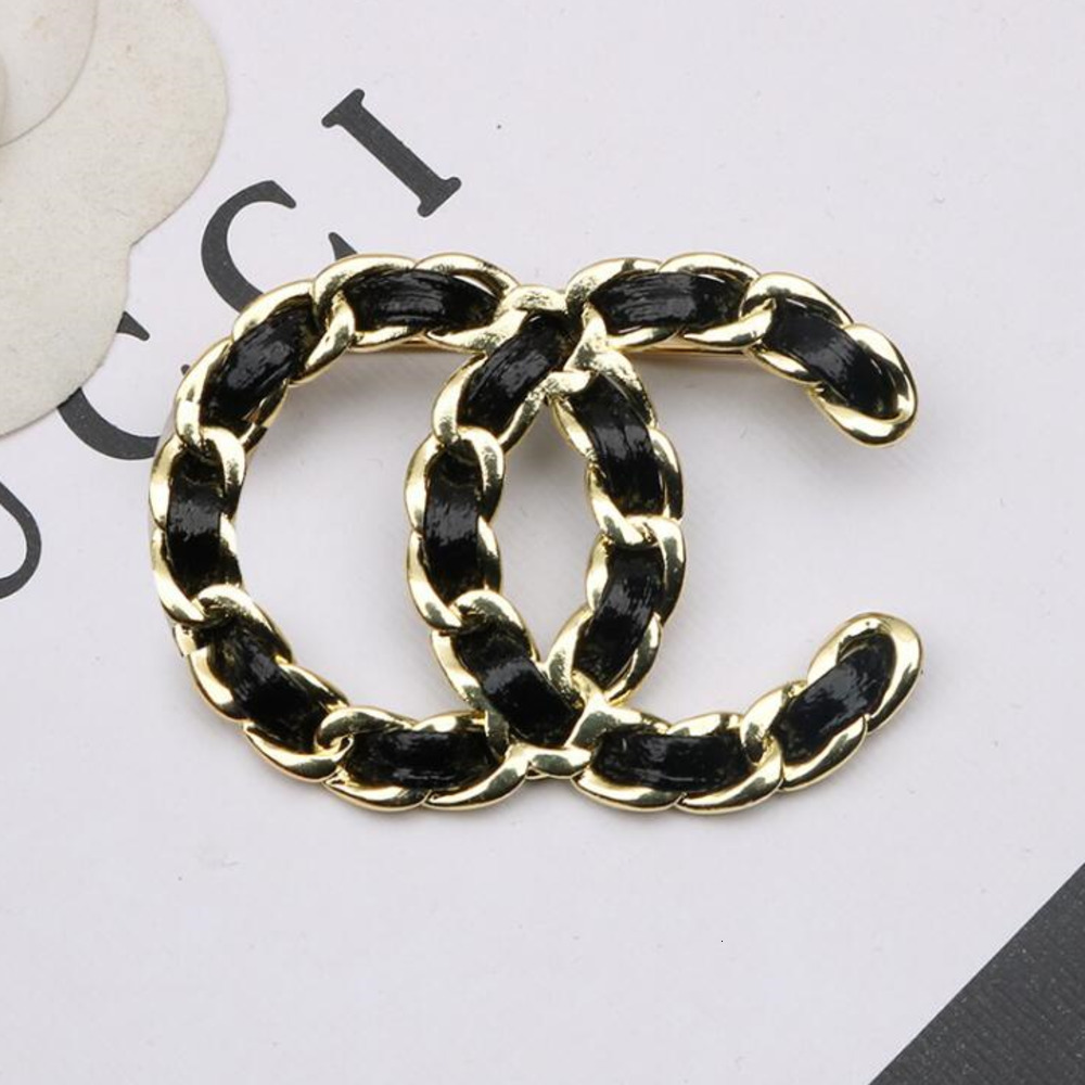 Brooches High Quality 18K Gold Plated Brooches Fashion Mens Womens Designer Brand Double Letter Brooche Luxury Geometric Leather Cord Knitting Sweat