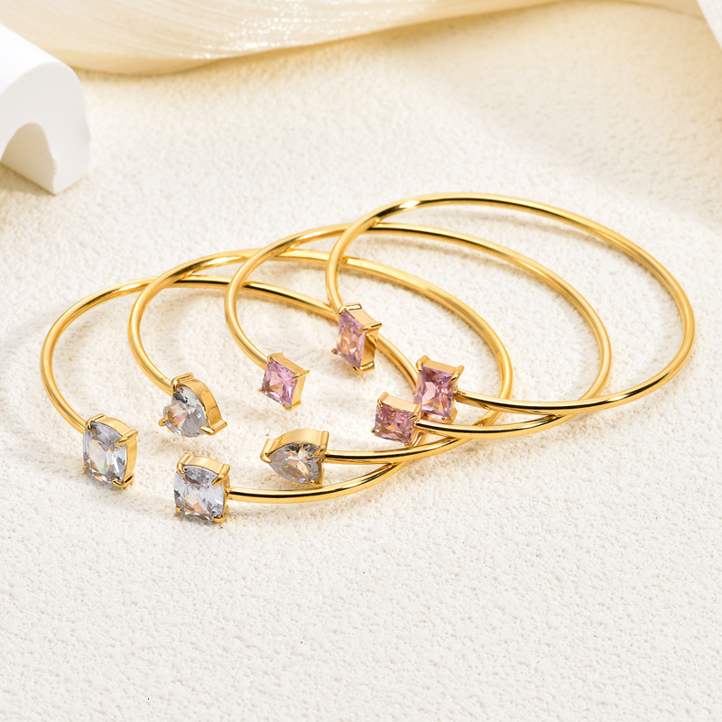 Bracelet en acier titane avec incrustation de Zircon carré en fil souple, tendance et populaire dans le Bracelet INS