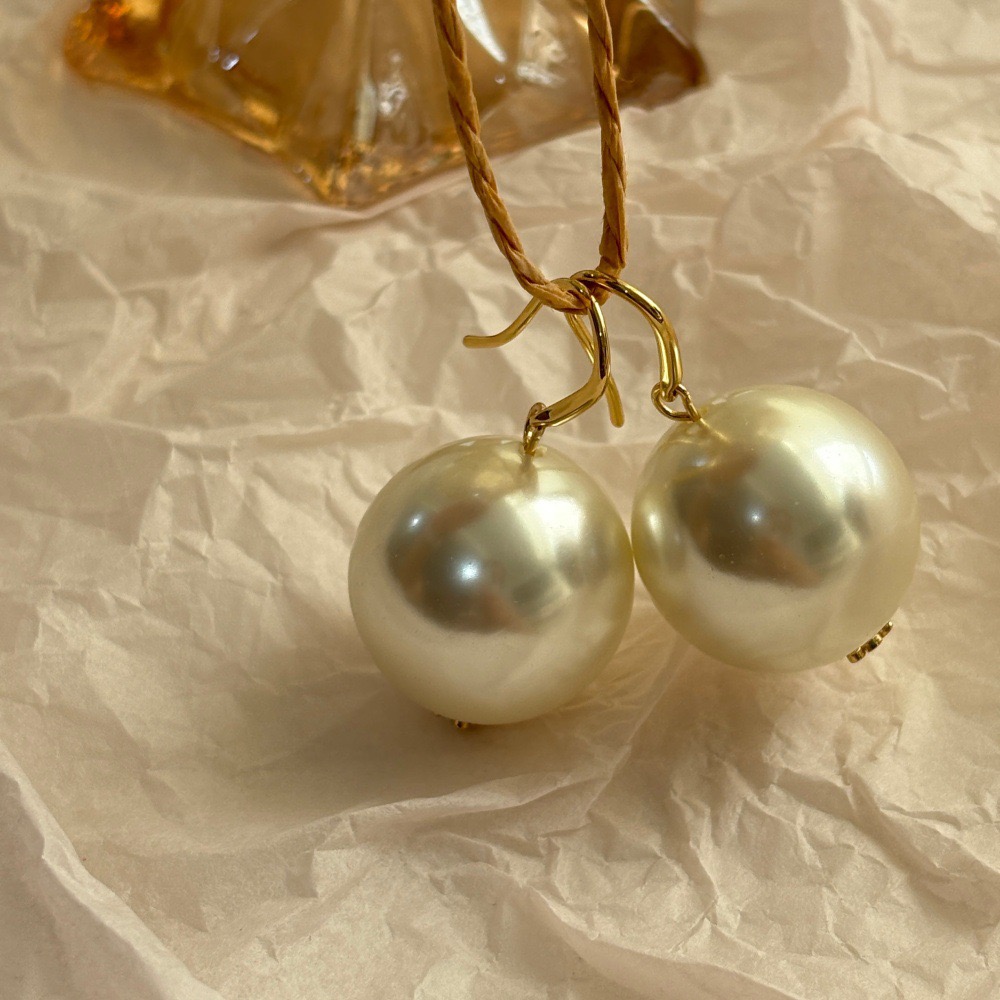 Designer Earrings Simple Pendant Pearl Designer 18k Gold Plated Classic Luxury Earrings Designer for Women Wedding Party Designer Halloween Gifts Je