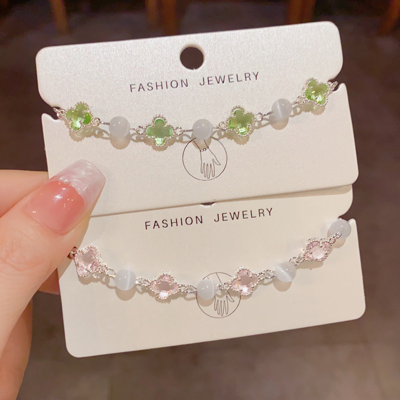 fresh and stylish cats eye fourleaf clover bracelet elegant luxurious sweet super sparkling jewelry