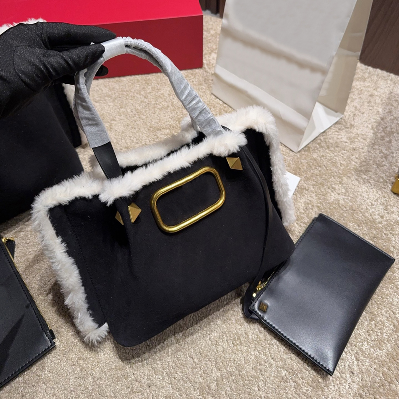 Designer bag Luxury bag Women handbag Open mother and child bag Large capacity shopping bag Deer skin shoulder bag White plush bag Border contrastin