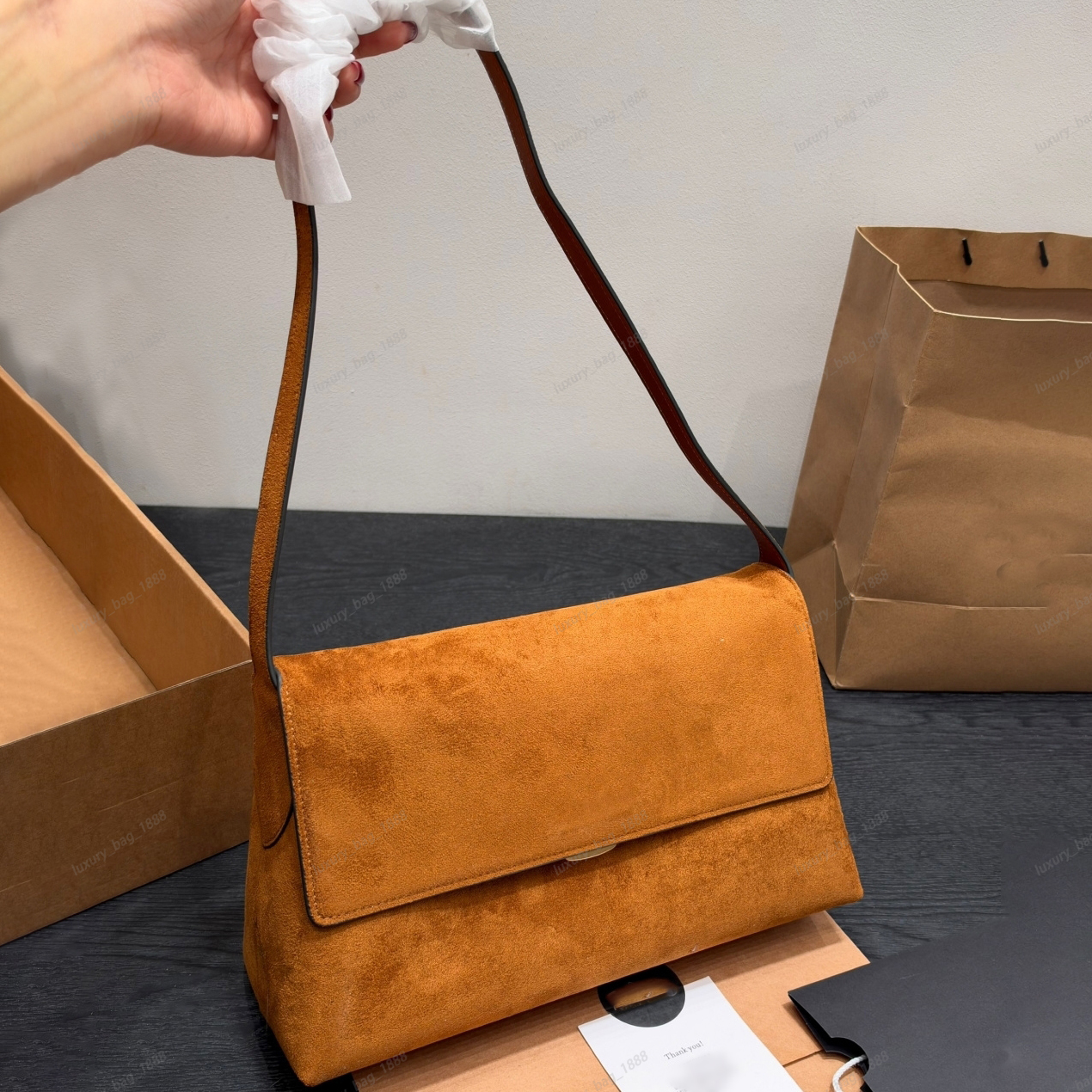 CHEISEA bag10A New Arrival Designer Bag High Quality Tote Bag Shoulder Bag Large-Capacity Flap Bag Soft Leather Flap Underarm Bag Women's Commu