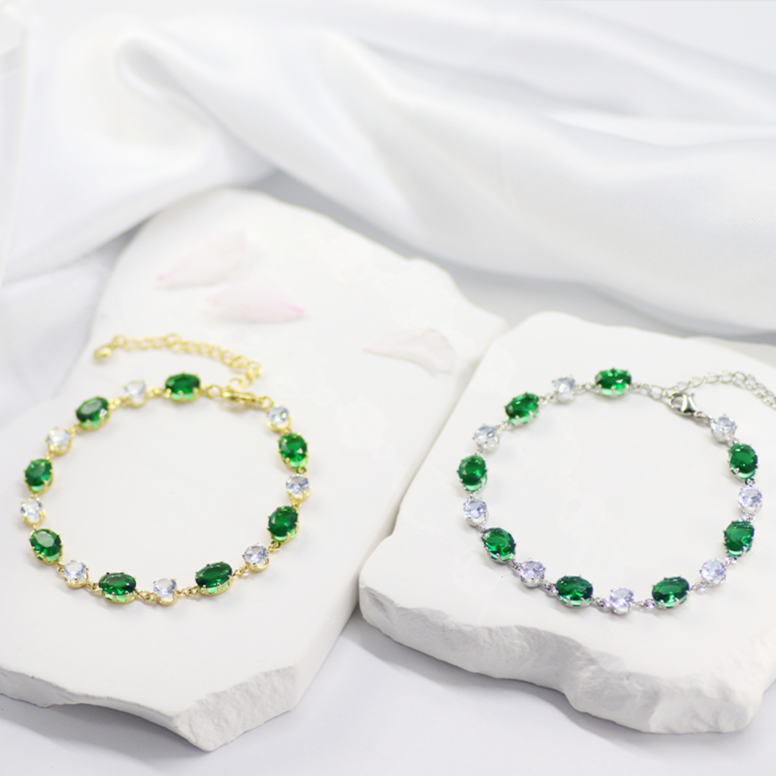 European And American Oval Zircon Light Luxury High-End Niche Design Bracelet Versatile Elegant Fashion Jewelry For Women