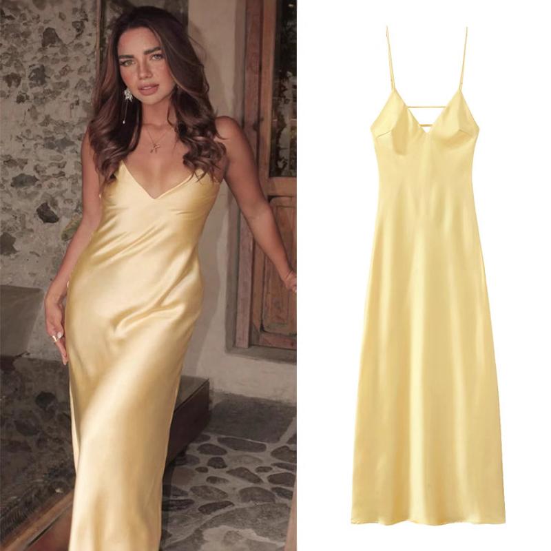 Robe mi-longue en satin français sans manches avec col en V et dos ouvert pour femme, style taille haute de couleur unie pour les vacances d'été
