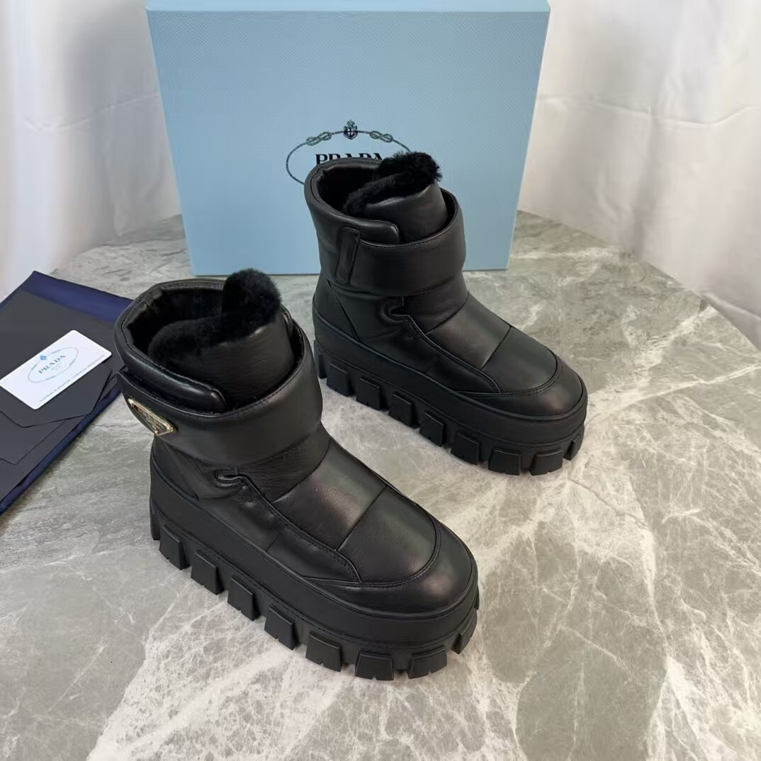 Designer Shoes High-top shoes Top Quality High-End snow boots Fashion Delicate Elegant Vintage Gorgeous Women's Boots