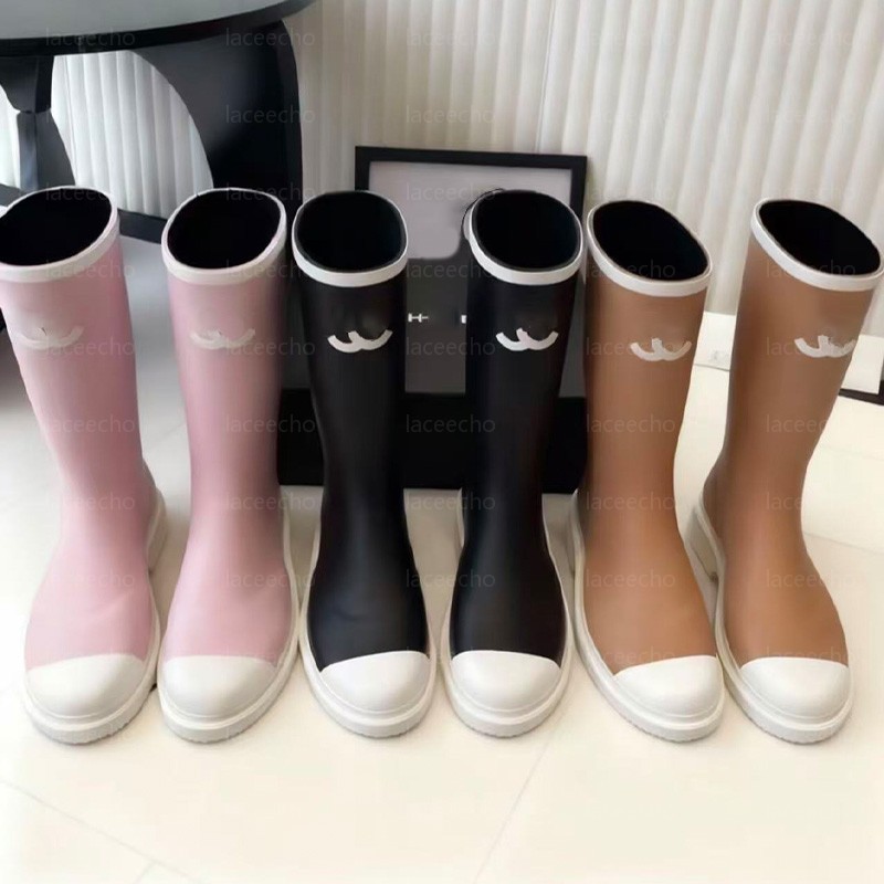 Women Designer Rain Boots StyleKnee Long Barrel Rain Boot Waterproof AntiSlip Thick Sole Boot Two Tone Round Head Decor Rubber Outdoor Fashion Tall