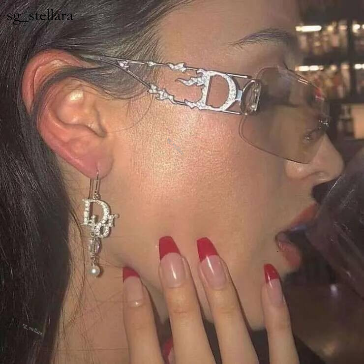 Luxury Brand Designer Women Rimless Half Lens Sunglasses Silver Metal Temple With Flame Inlaid Rhinestone Hollow Geometric Decor Gradient Hip Hop Ho