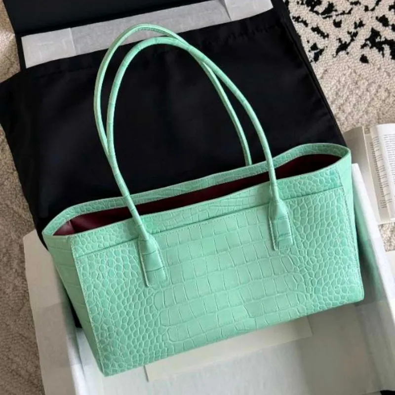 Designer Bag Genuine Leather Shoulder Bags Women Crocodile Embossed Cowhide Hardware Mint Green Stylish Sling Bags Luxury Handbag Underarm Bags Shop