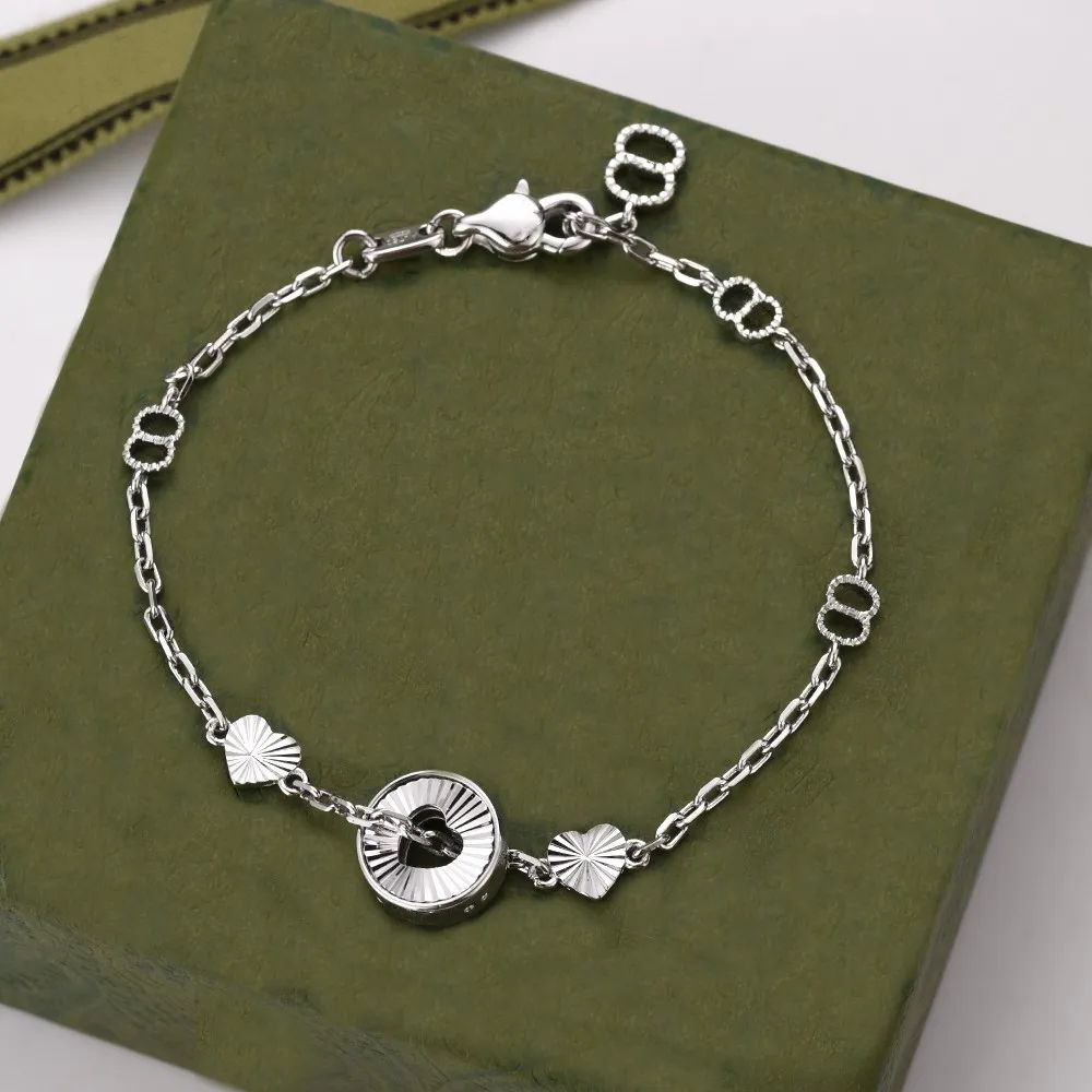 Bracelet élégant en perles de pierre verte : collier à breloques en argent de qualité supérieure, parfait pour les mariages, les occasions spécia