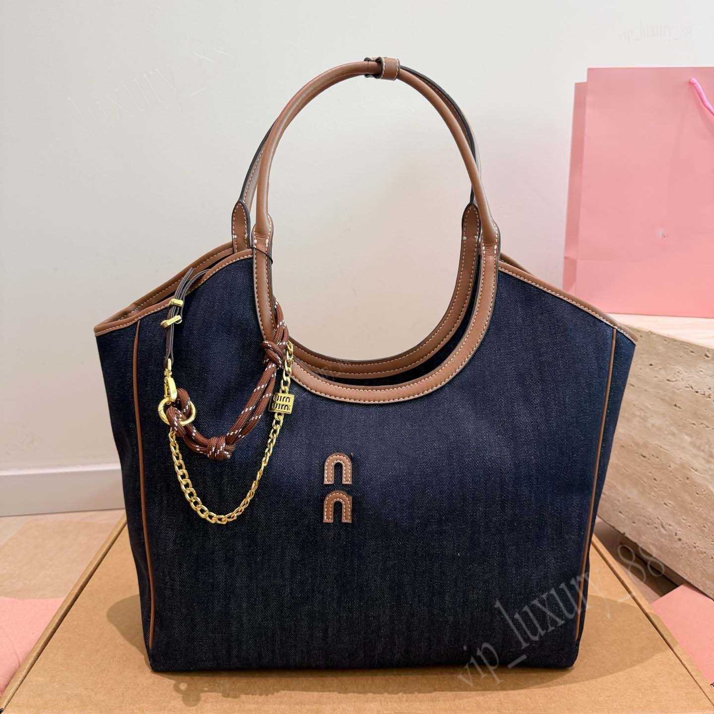 10A tote Bag designer bag handbag shoulder bag Handheld Wallet Crossbody Bag shopping bag designer hobo bag Computer Large leather canvas material w