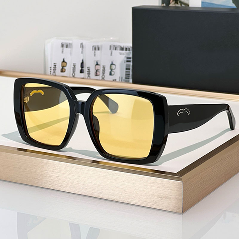 Lunettes de soleil pour hommes et femmes de créateurs de mode d'été CH5541 classique acétate cadre noir lentilles jaunes métal double couche logo