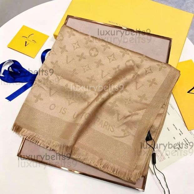 Classic shawl scarf designer for men women Silk scarf shawl Fashion luxury tassel style 140 cm size Loose comfortable shawl High-end square shawl gi