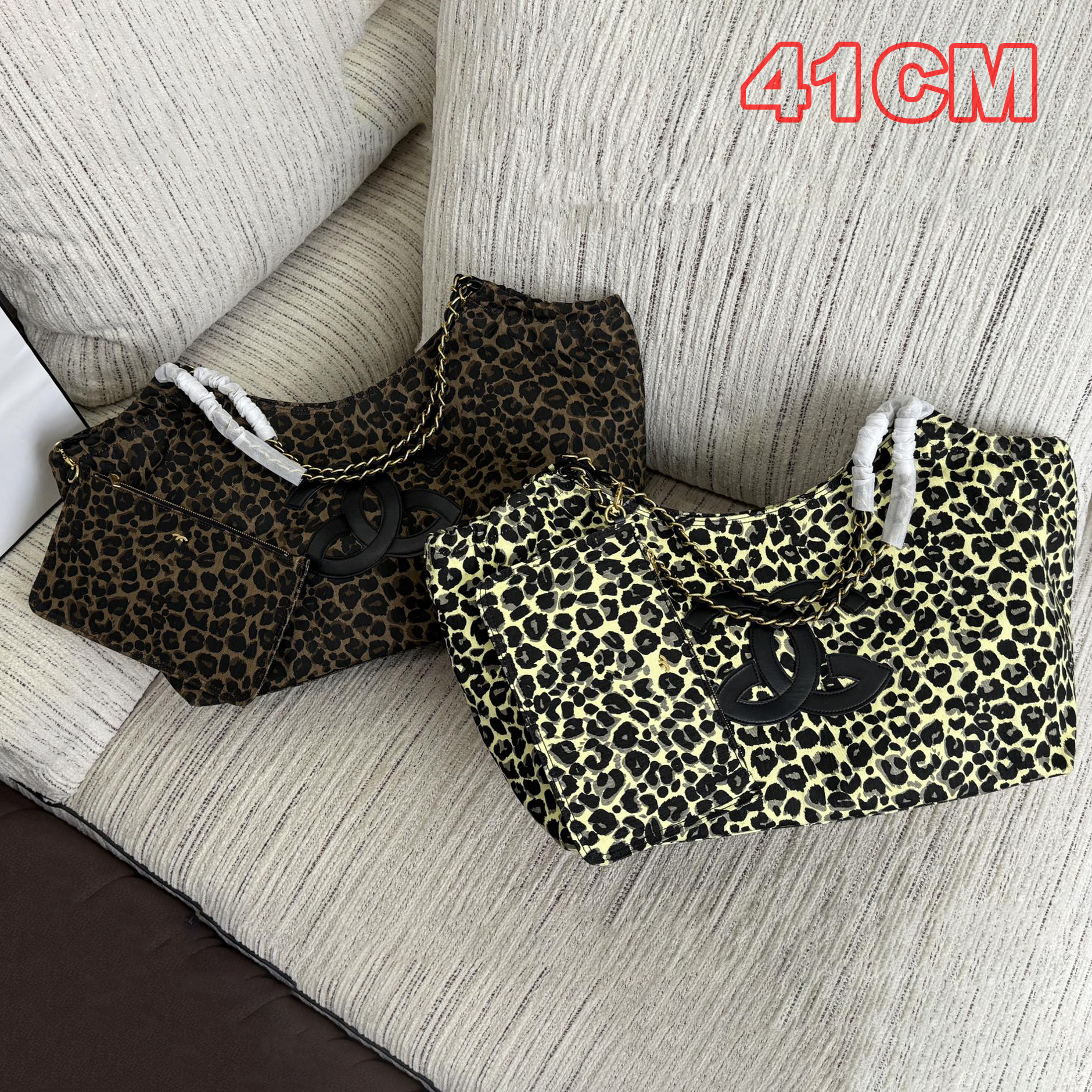 Leopard Print Tote Bag for Women 41CM Large Capacity Beach Bag Fashion Chain Shoulder Bag Casual Travel Handbag Two Color Options