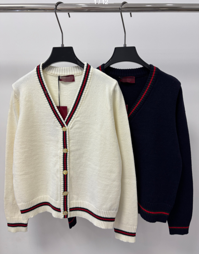 26 women's sweater V-neck contrasting buttons embellished with simple retro minimalist commuting knit cardigan sweater classic 1020