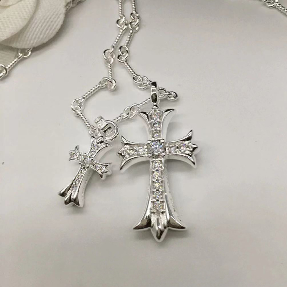 Pendant Necklaces Jewellery Necklace Designer Luxury Stainless Steel Waterproof Chrome Plated Classic Cross Pendant for Wedding and Special Gift Hig