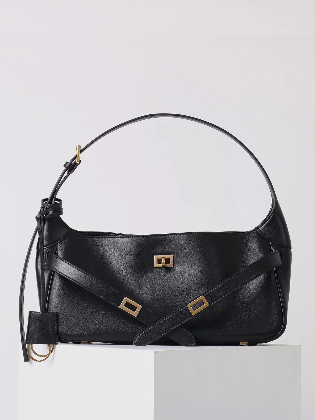 Luxury Vintage Designer Bag New Niche Design Underarm Large Capacity Tote Leather Shoulder And Crossbody Commuter Pocket SENYY