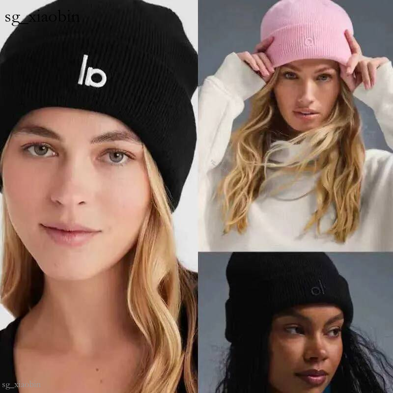 men women winter hat spring warm knitted hot style craft cap bonnet girl boy mutze woman High quty hats S260827ECU8 Hot