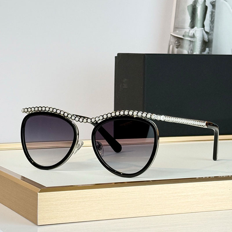 Lunettes de soleil œil de chat Lunettes de soleil de marque de mode pour femmes CH4296 Acétate Imitation Perle Cadre Gris Verres Dégradés Lunette