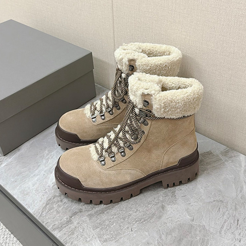 Designer Womens Combat Strike Winter Boot in Noce Classic Suede Calfskin Splicing Sheepskin Shoes Upper Short Boots Mens Womans Outdoor Sports Weari