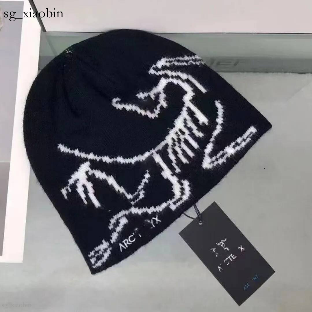 GROTTO TOQUE Cashmere Designer Women's Men's Beanie Fashionable Knitted Hat Ancient Bird Hot
