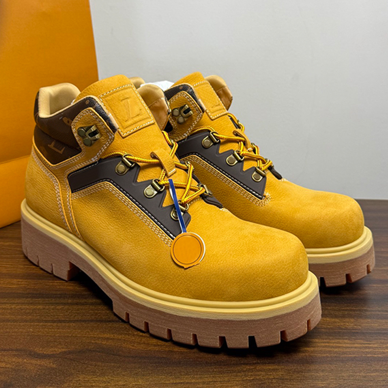 Mens Remix Ankle Boot 1AIZLT Designer Nubuck Calf Leather Laces Classic Hiking Boots Luxury Gold Toned Lace Hooks Chunky Rubber Outsole Workwear Sho