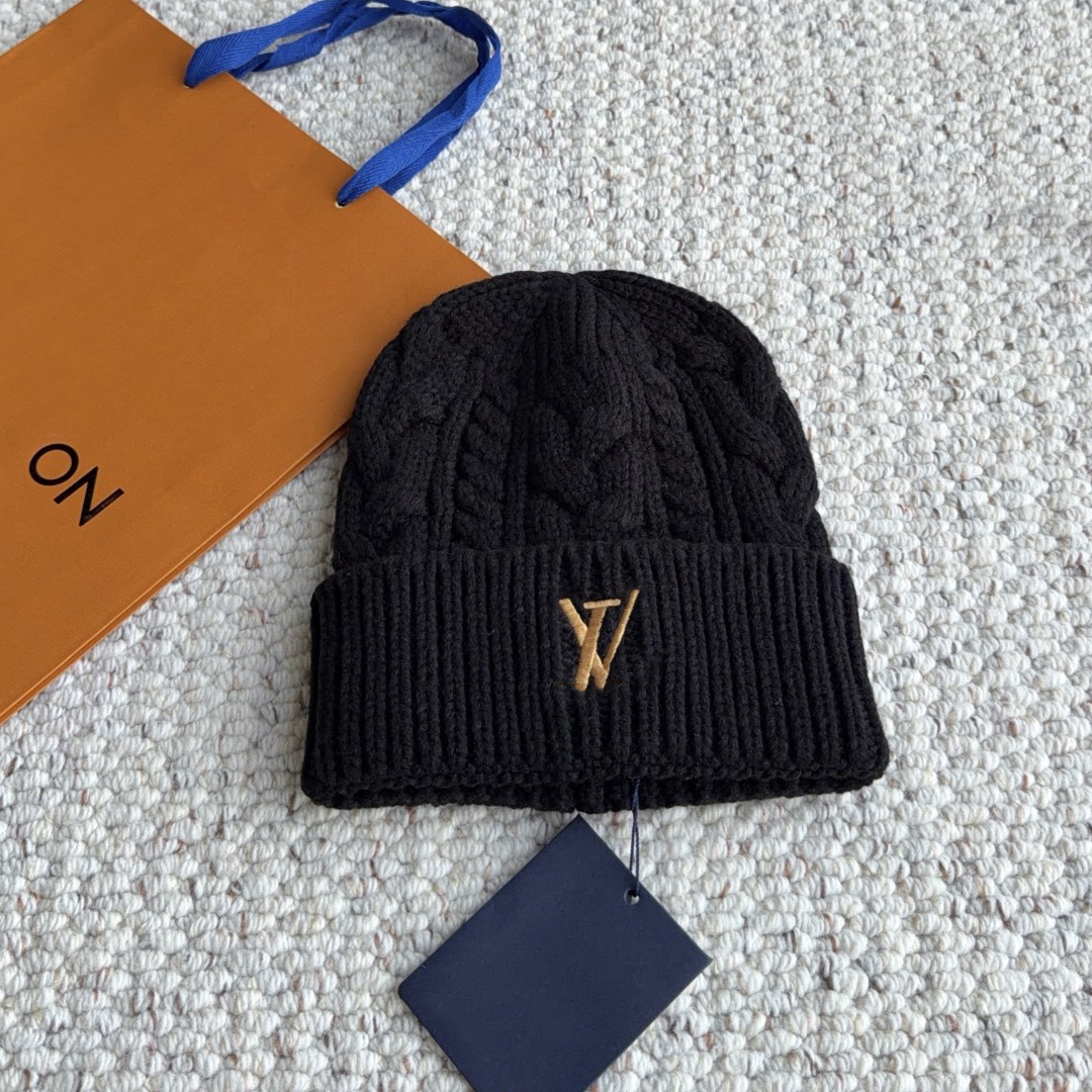 Knitted Designer for Women Men Fashion Casual Vertical Stripe Beanie Hat Skull Caps Outdoor Travel Hats Streetwear Winter Keep Warm Must Have