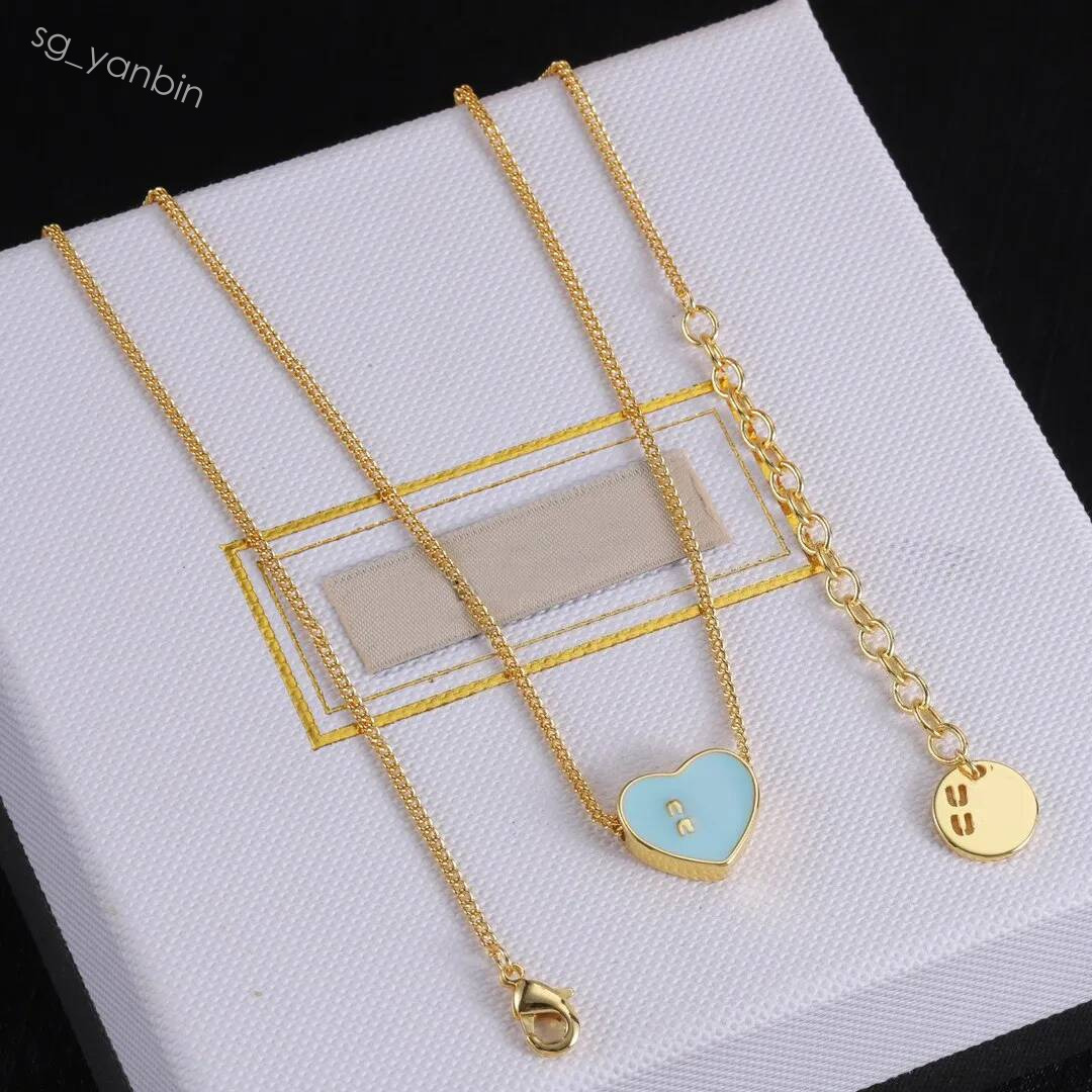 Colliers de créateurs Bijoux Chaîne Femmes Lettre Pendentif Plaqué Or Collier Bracelet Ensemble Accessoires De Fête De Mariage Chaud