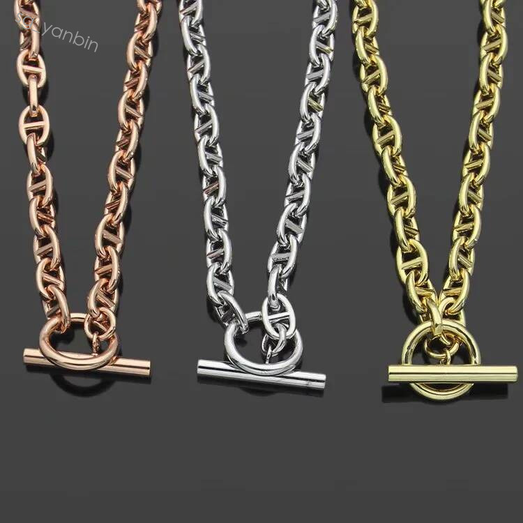 Europe Amérique Mode Style Hommes Dame Femmes Or Argent Rose Or Amoureux En Métal Épais Collier Avec Gravé H Lettre Fermoir Pendentif Chaud